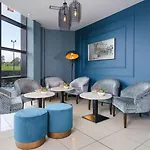 The Ellison 4*