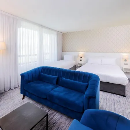 The Ellison كاستليبار