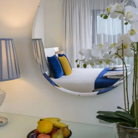 The Ellison מלון 4*