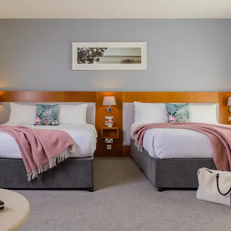 The Ellison 4*
