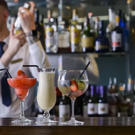 The Ellison كاستليبار