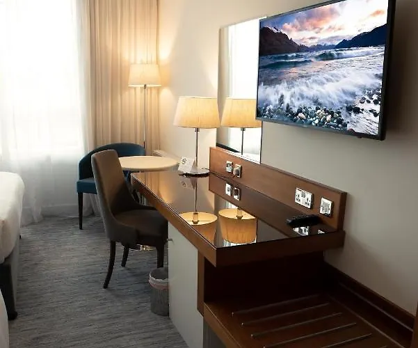 The Ellison 4* Каслбар