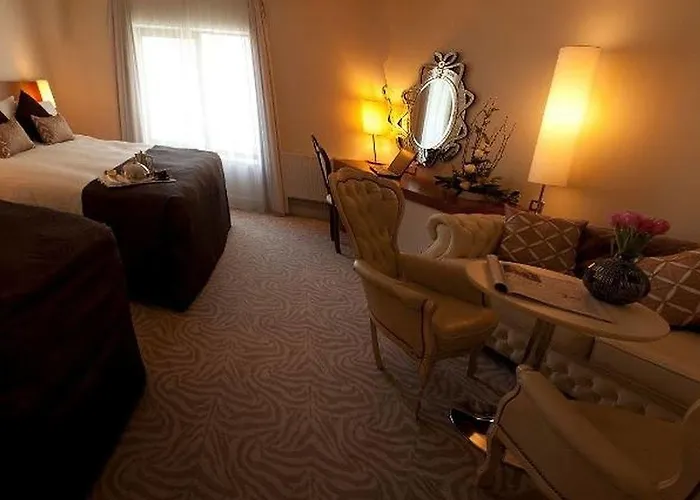 Hotell The Ellison Castlebar