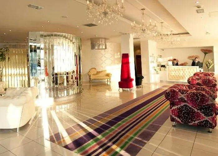 The Ellison 4* Каслбар